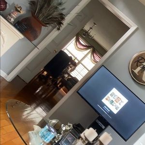 Meet your Posher, Yazier